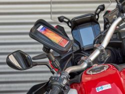 Držák na Smartphony na zpětné zrcátko