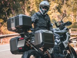 Vrchní kufr TR55 TERRA black edition