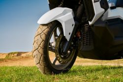 SYM - ADX 125 L/C ABS - ČERNÁ