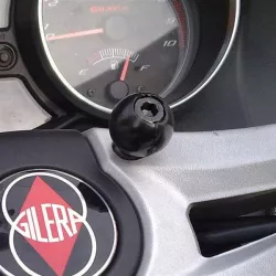 RAM® základna se středovým otvorem pro šrouby M8, kulovým kloubem