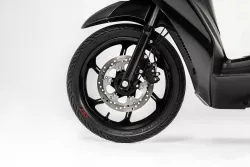 MORBIDELLI SC 125LX ČERNÁ – Moderní 125ccm skútr s retro vzhledem a skvělou výbavou
