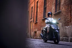 MORBIDELLI SC 125LX ČERNÁ – Moderní 125ccm skútr s retro vzhledem a skvělou výbavou