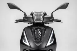 MORBIDELLI SC 125LX ČERNÁ – Moderní 125ccm skútr s retro vzhledem a skvělou výbavou