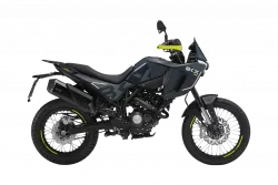 Benelli BKX 125 AVIO BLUE – lehký dobrodružný motocykl pro mladé jezdce, univerzální a snadno ovladatelný parťák na asfalt i do terénu s jedinečným designem
