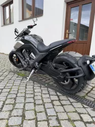 BENDA - LFC 700 ŠEDÁ - PŘEDVÁDĚCÍ MOTOCYKL BENDA MOTOR