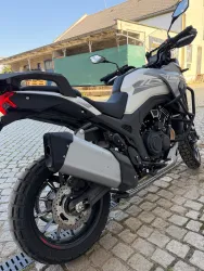 T 1002V BÍLÁ - EURO 5+ - PŘEDVÁDĚCÍ MOTOCYKL MORBIDELLI