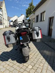 TRK 502 BÍLÁ - BAZAROVÝ MOTOCYKL BENELLI