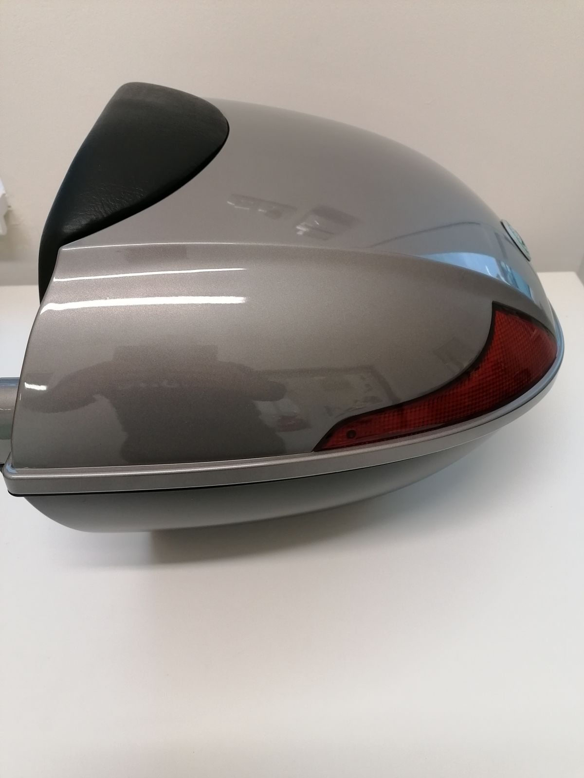 REAR TOP-CASE (SILVER GREY)