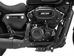 Cruiser Benda V302C má klasický vzhled a moderní prvky. BENDA MOTOR