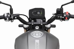 BENELLI - LEONCINO 800 - ZELENÁ - Testovací Motocykl